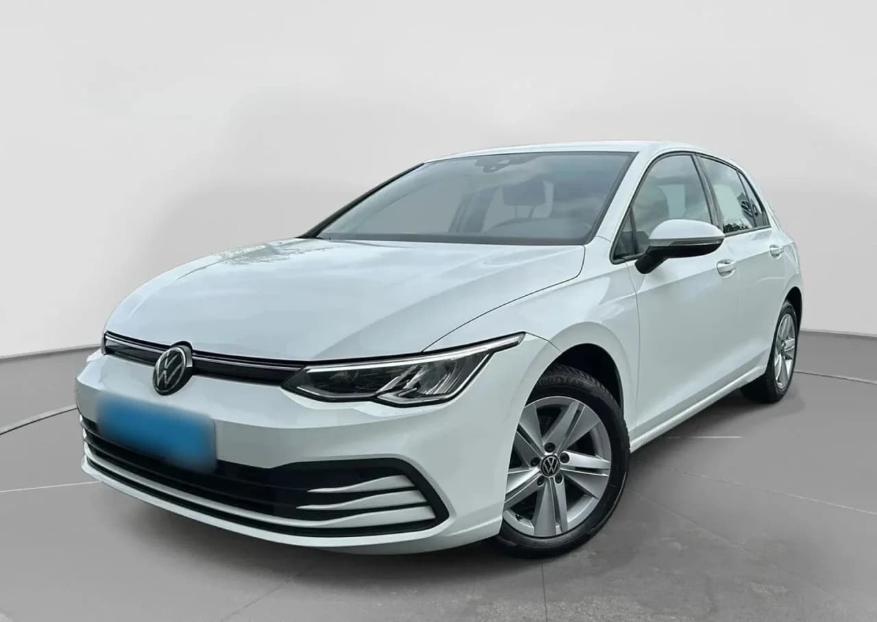 Volkswagen Golf VIII 1.5 TSI EVO Life 2022 - używany samochód w leasingu