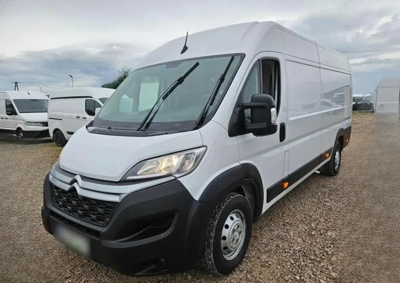 Citroen Jumper 35+ BlueHDi L4H2 2023 - używany samochód w leasingu