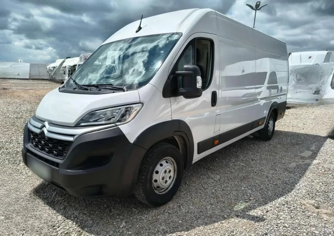 Citroen Jumper 35+ BlueHDi L4H2 2023 - używany samochód w leasingu