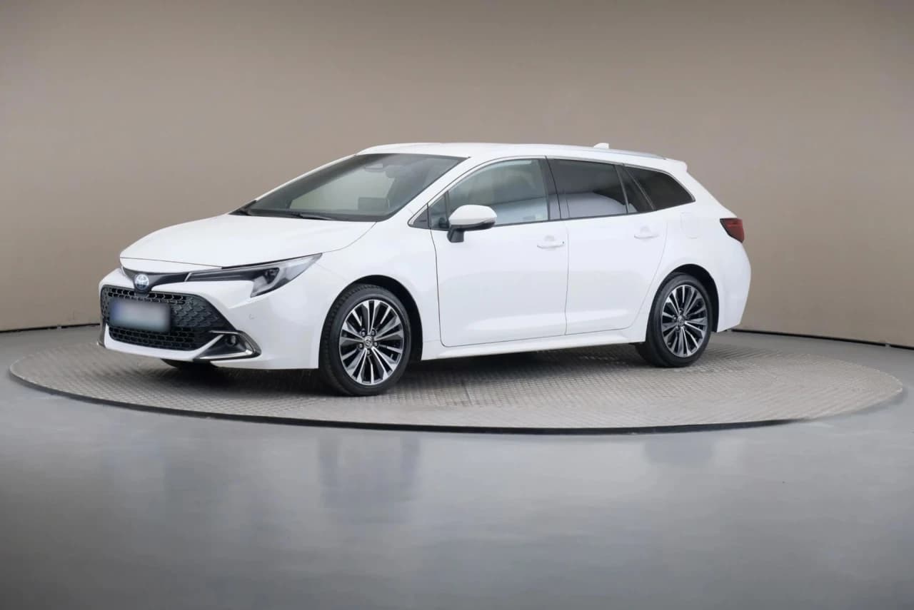 Toyota Corolla 1.8 Hybrid Style 2023 - używany samochód w leasingu