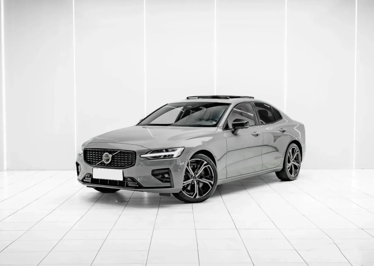 Volvo S60 B5 B AWD Ultimate Dark aut 2023 - gebrauchtes Leasingfahrzeug