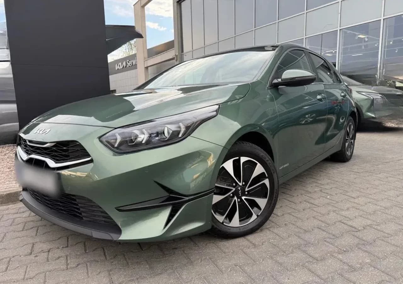 Kia Ceed 1.5 T-GDI Tribute DCT 2024 - gebrauchtes Leasingfahrzeug