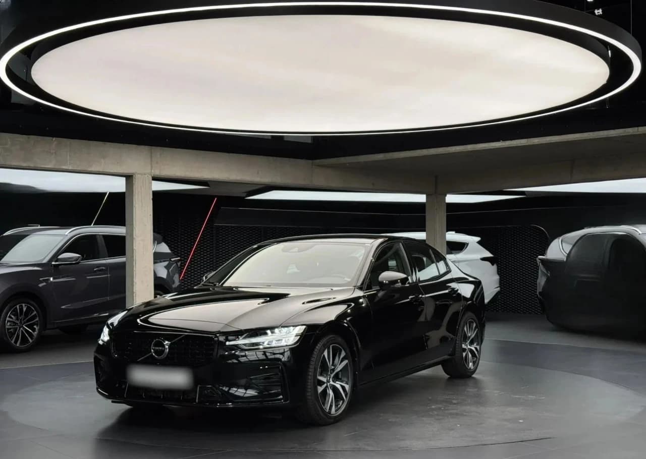 Volvo S60 B5 B R-Design aut 2022 - gebrauchtes Leasingfahrzeug