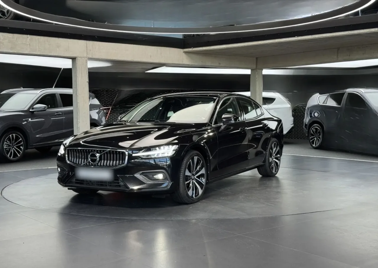 Volvo S60 B4 B Inscription aut 2022 - gebrauchtes Leasingfahrzeug