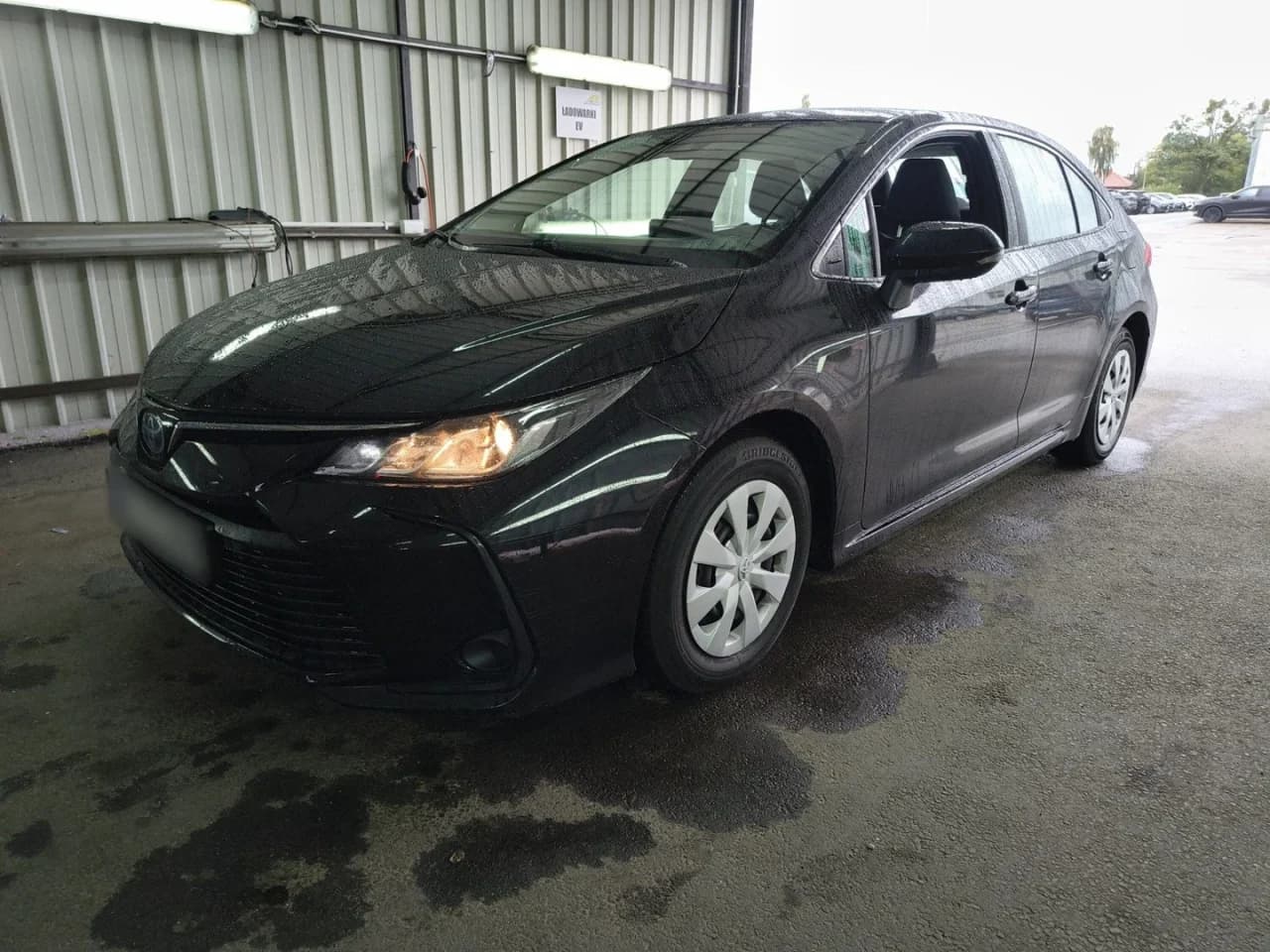 Toyota Corolla 1.8 Hybrid GPF Active 2022 - вживаний автомобіль в лізингу