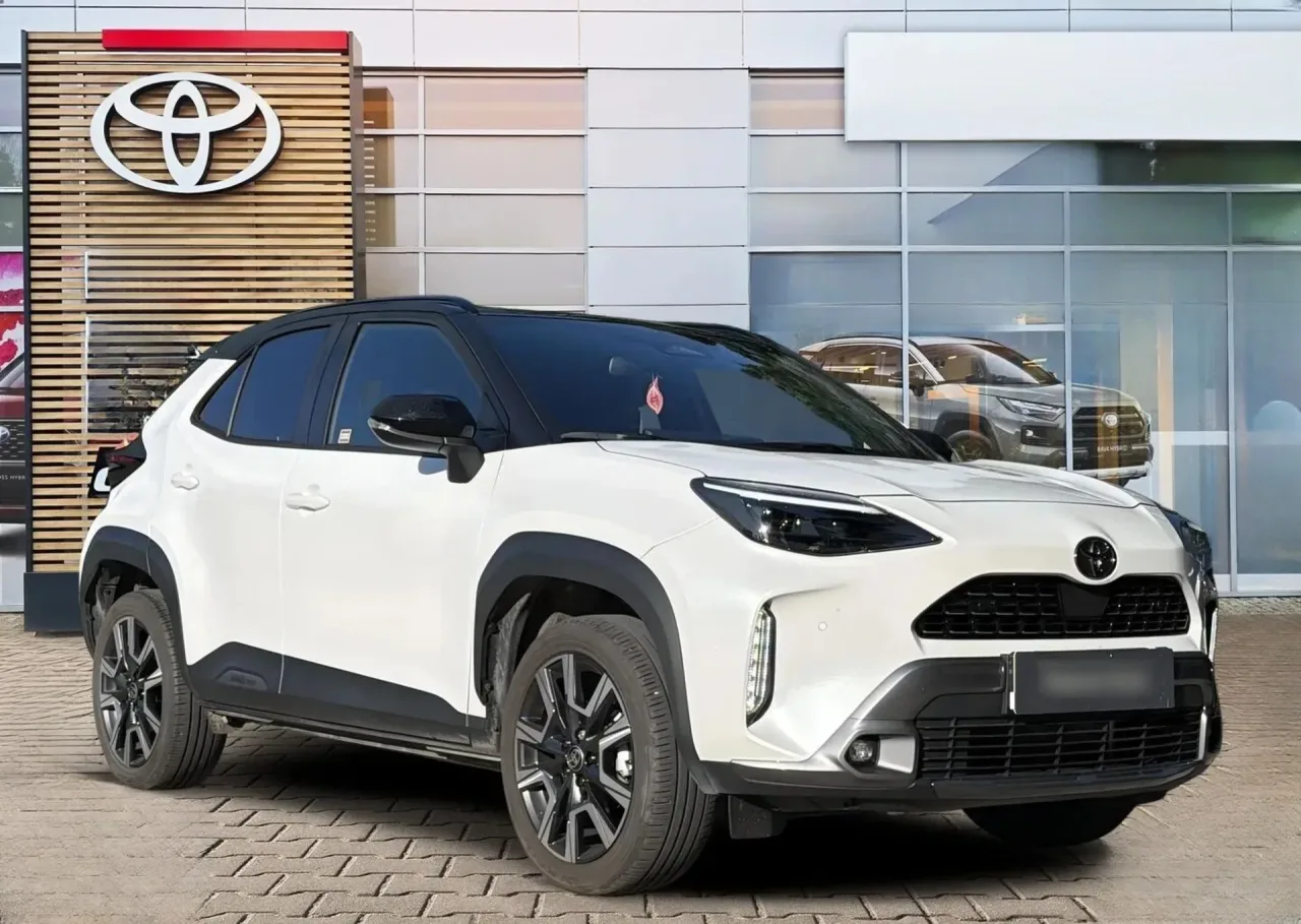 Toyota Yaris Cross Hybrid 1.5 Executive AWD 2025 - gebrauchtes Leasingfahrzeug