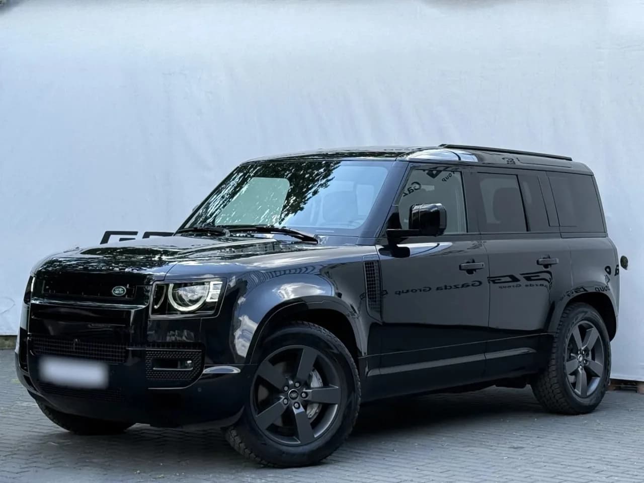 Land Rover Defender 90 3.0 D300 mHEV X-Dynamic SE 2025 - вживаний автомобіль в лізингу