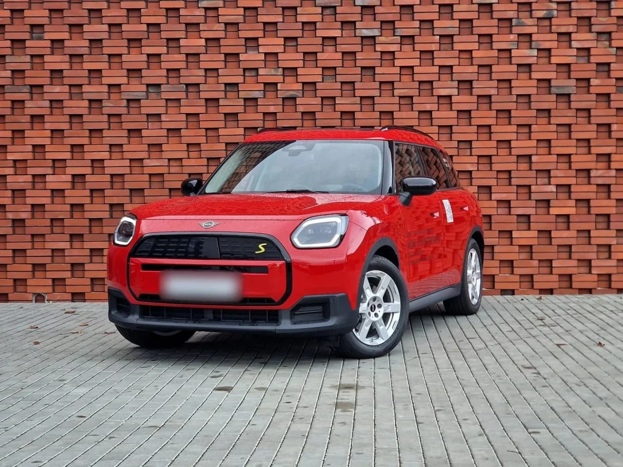 Mini Countryman SE ALL4 66.5kWh Linia Classic 2024 - używany samochód w leasingu