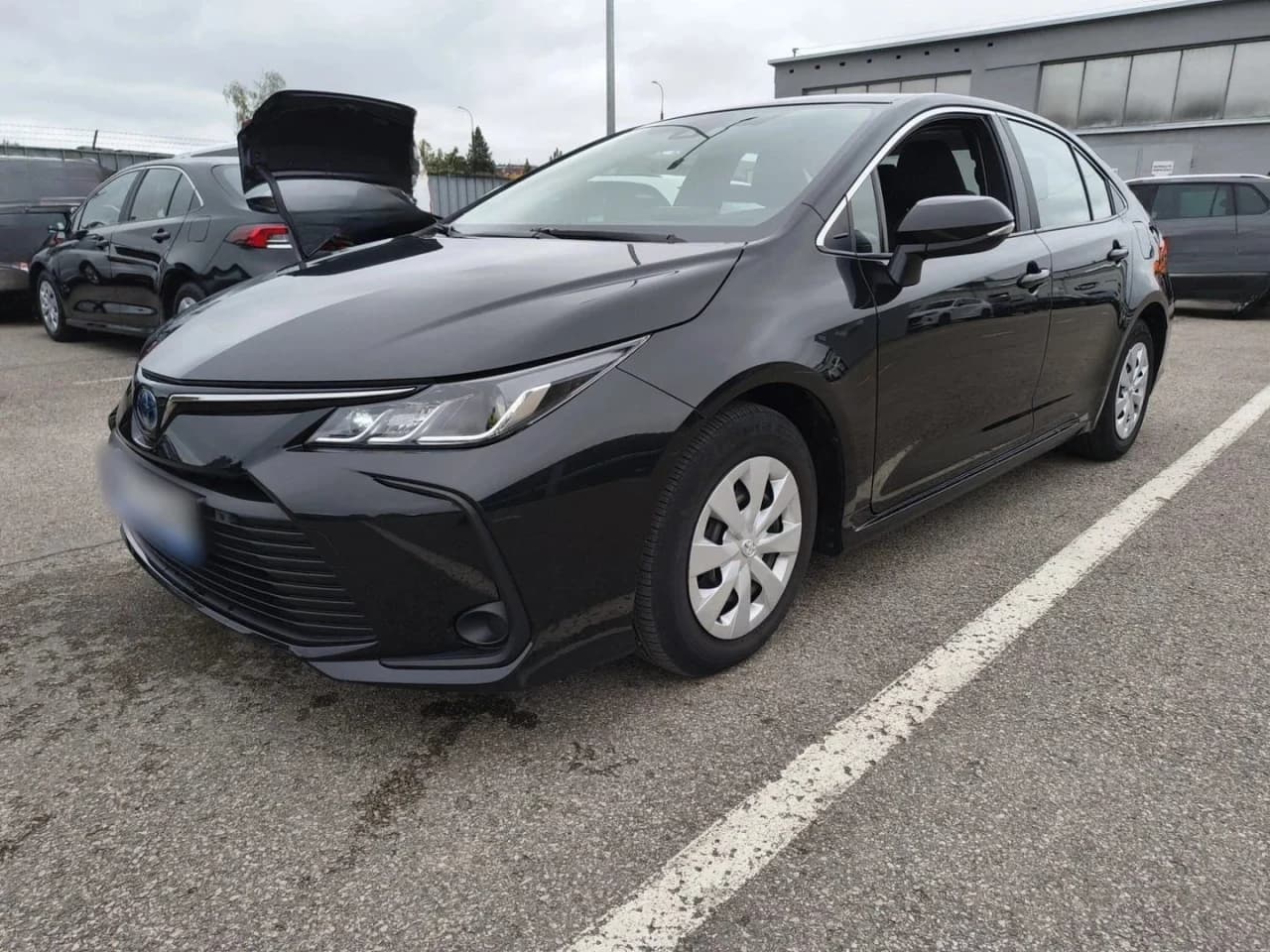 Toyota Corolla 1.8 Hybrid GPF Active 2022 - вживаний автомобіль в лізингу
