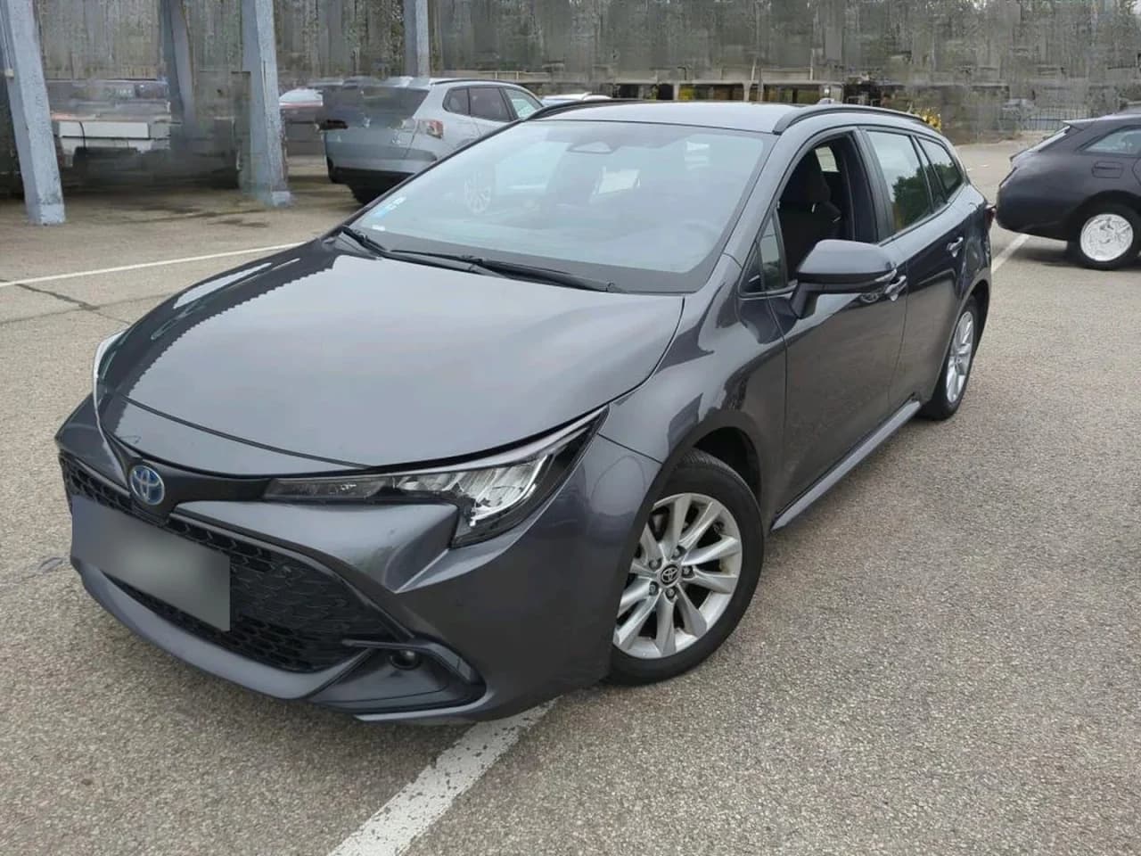 Toyota Corolla 1.8 Hybrid Comfort 2023 - gebrauchtes Leasingfahrzeug