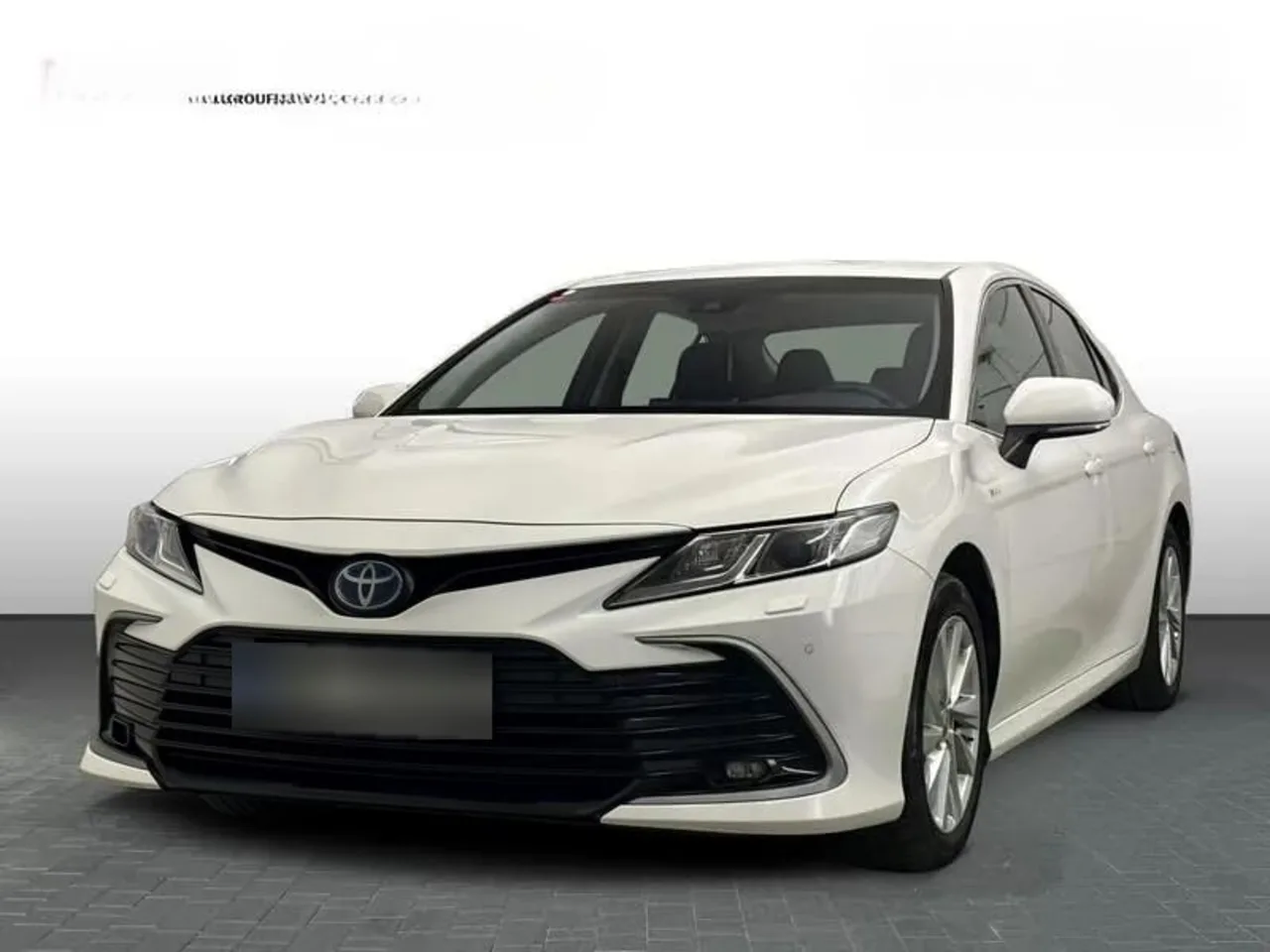 Toyota Camry 2.5 Hybrid Comfort CVT 2022 - używany samochód w leasingu