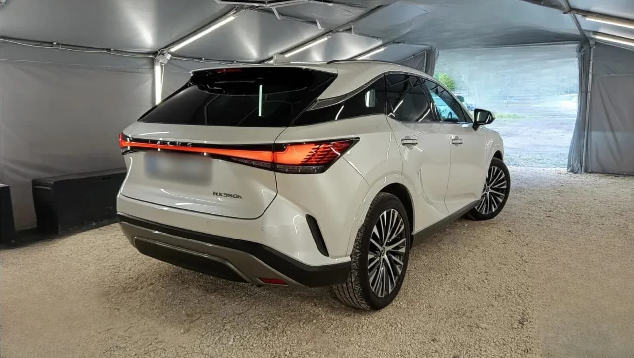 Lexus RX 350h Prestige 2023 - used car for lease