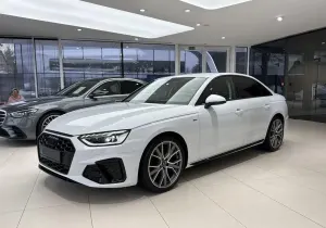 Audi A4 35 TFSI mHEV S Line S tronic