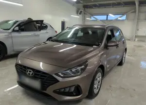 Hyundai i30 1.6 D Classic +