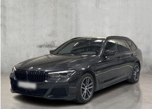 BMW Seria 5 530e xDrive M Sport sport-aut