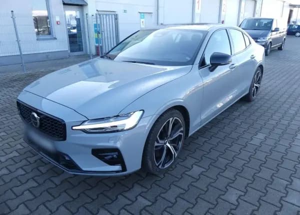 Volvo S60 B5 B AWD Ultimate Dark aut 2024 - używany samochód w leasingu