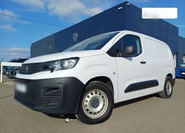 Peugeot e-Partner Long