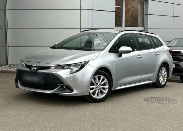 Toyota Corolla 1.8 Hybrid Comfort 2023 - używany samochód w leasingu