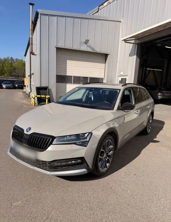 Skoda Superb 2.0 TSI 4x4 Scout DSG