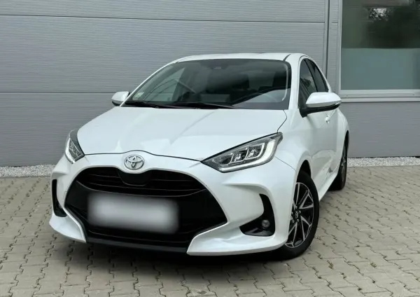 Toyota Yaris 1.5 Comfort 2023 - używany samochód w leasingu