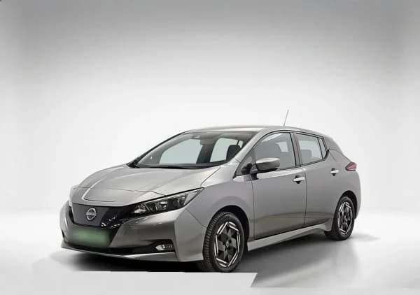 Nissan Leaf 40kWh Acenta 2023 - używany samochód w leasingu
