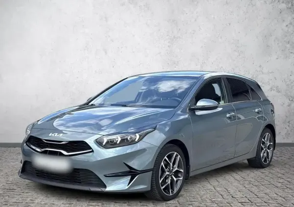 Kia Ceed 1.5 T-GDI Business Line DCT
