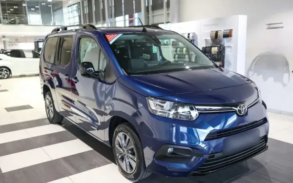 Toyota Proace City Verso Long 1.5 D-4D Family Aut.