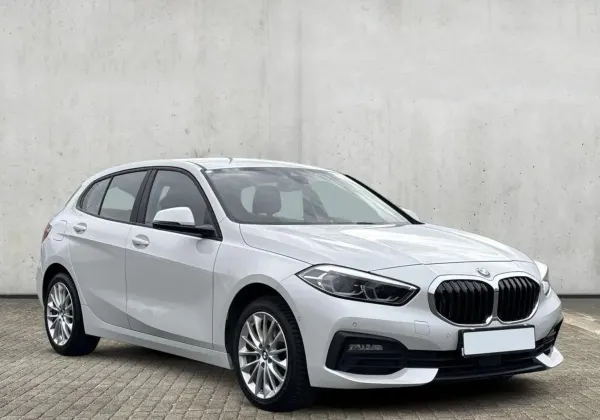 BMW Seria 1 118i Advantage aut 2023 - używany samochód w leasingu