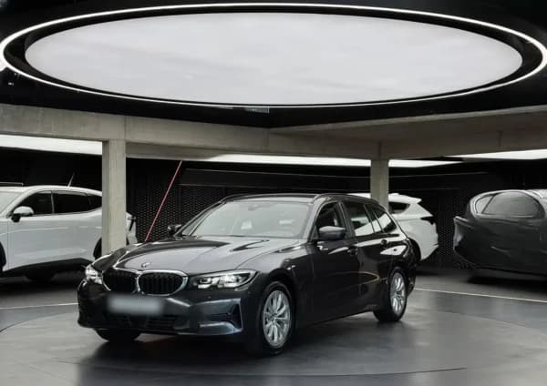 BMW Seria 3 318i aut 2022 - używany samochód w leasingu