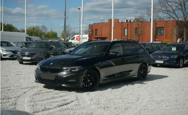 BMW Seria 3 330i xDrive M Sport sport-aut