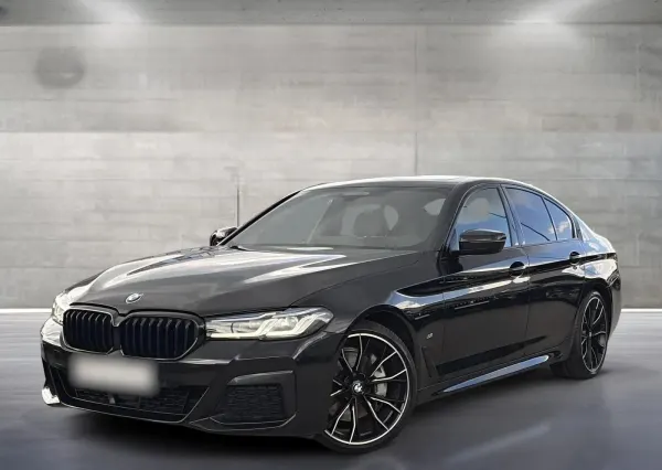 BMW Seria 5 530d xDrive mHEV M Sport sport-aut 2023 - używany samochód w leasingu