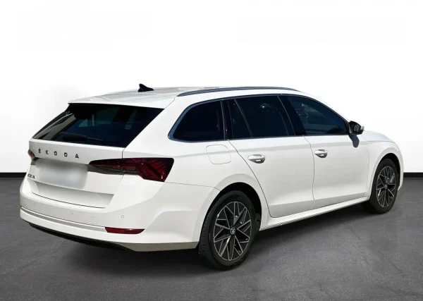 Skoda Octavia 2.0 TDI Style DSG 2023 - używany samochód w leasingu