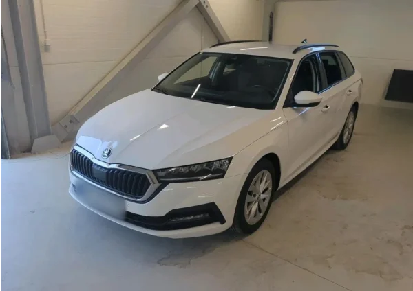 Skoda Octavia 1.5 TSI ACT Ambition 2022 - używany samochód w leasingu