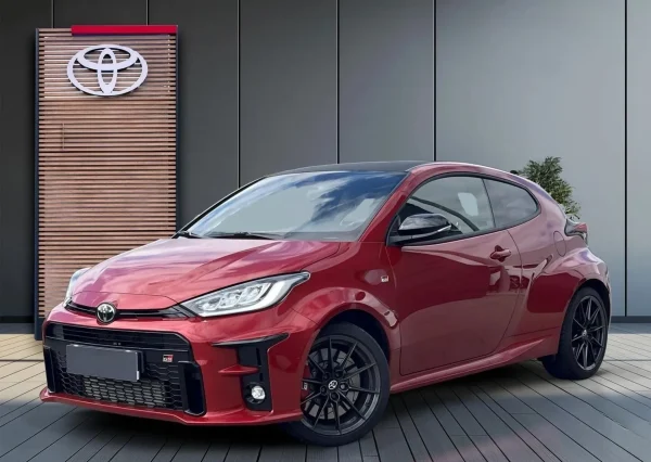 Toyota GR Yaris 1.6 Dynamic 2024 - używany samochód w leasingu