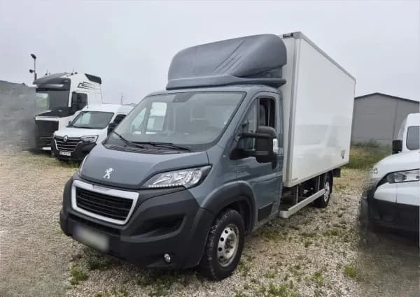 Peugeot Boxer 435 BlueHDi L4 Premium 2022 - używany samochód w leasingu