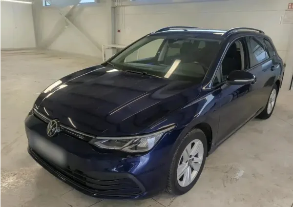 Volkswagen Golf VIII 1.5 TSI EVO Life 2023 - używany samochód w leasingu