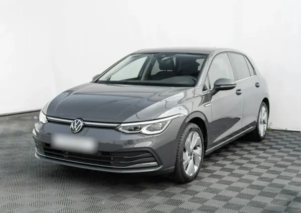 Volkswagen Golf VIII 1.5 eTSI EVO Style DSG 2023 - używany samochód w leasingu