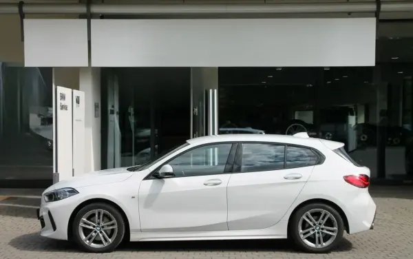 BMW Seria 1 118i M Sport aut 2022 - używany samochód w leasingu
