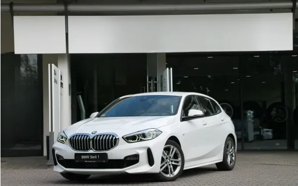 BMW Seria 1 118i M Sport aut 2022 - używany samochód w leasingu