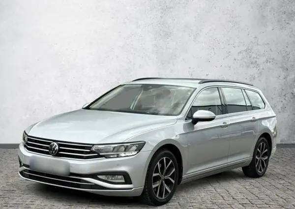 Volkswagen Passat 1.5 TSI EVO Business DSG 2023 - używany samochód w leasingu