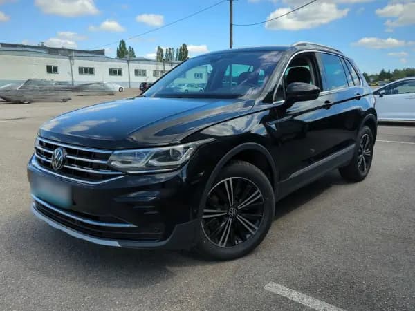 Volkswagen Tiguan 2.0 TSI 4Mot. Elegance DSG 2023 - używany samochód w leasingu