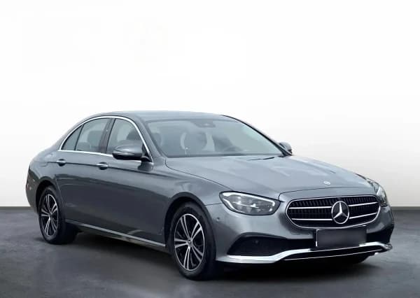 Mercedes-Benz Klasa E E 220 d 4-Matic Avantgarde 2023 - używany samochód w leasingu