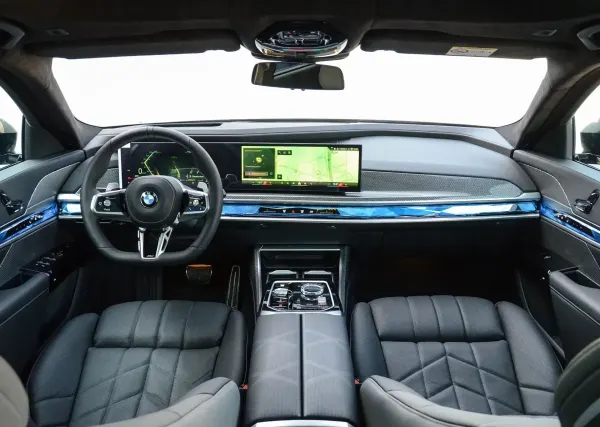 BMW Seria 7 740d xDrive mHEV M Sport sport-aut 2025 - używany samochód w leasingu
