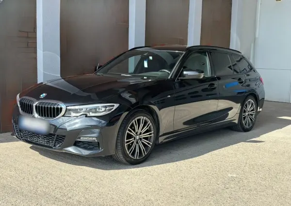 BMW Seria 3 320i M Sport sport-aut 2021 - używany samochód w leasingu