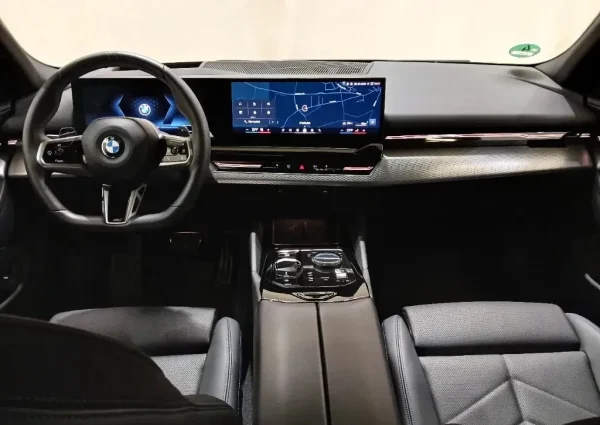 BMW Seria 5 520d xDrive mHEV M Sport aut 2024 - używany samochód w leasingu
