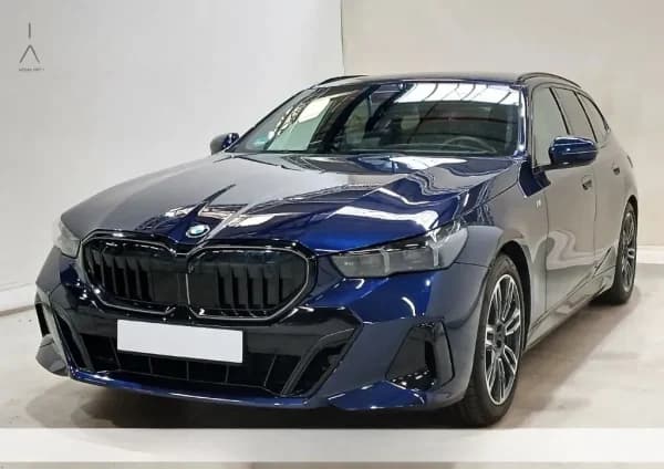 BMW Seria 5 520d xDrive mHEV M Sport aut 2024 - używany samochód w leasingu