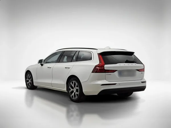 Volvo V60 B4 D Core aut 2023 - gebrauchtes Leasingfahrzeug