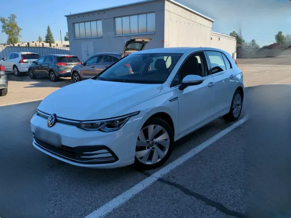 Volkswagen Golf VIII 1.5 TSI EVO Style 2023 - używany samochód w leasingu