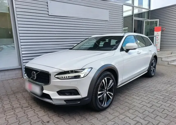 Volvo V90 CC B5 D AWD Pro aut 2021 - gebrauchtes Leasingfahrzeug