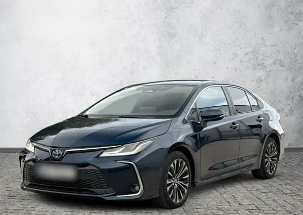 Toyota Corolla 1.8 Hybrid Style 2023 - używany samochód w leasingu